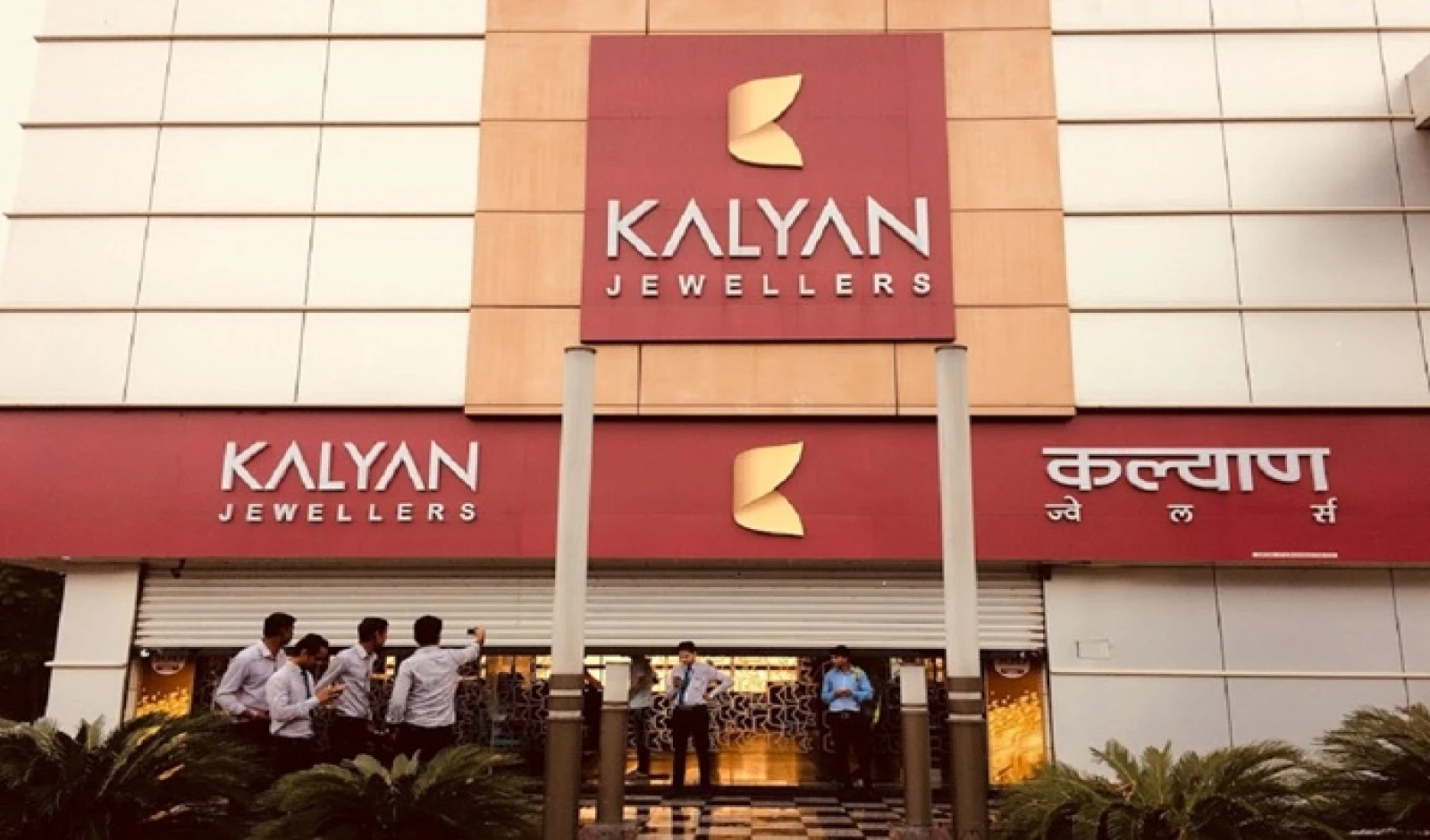 Kalyan Jewellers Bets on Franchise Model for Debt Reduction and Global Expansion