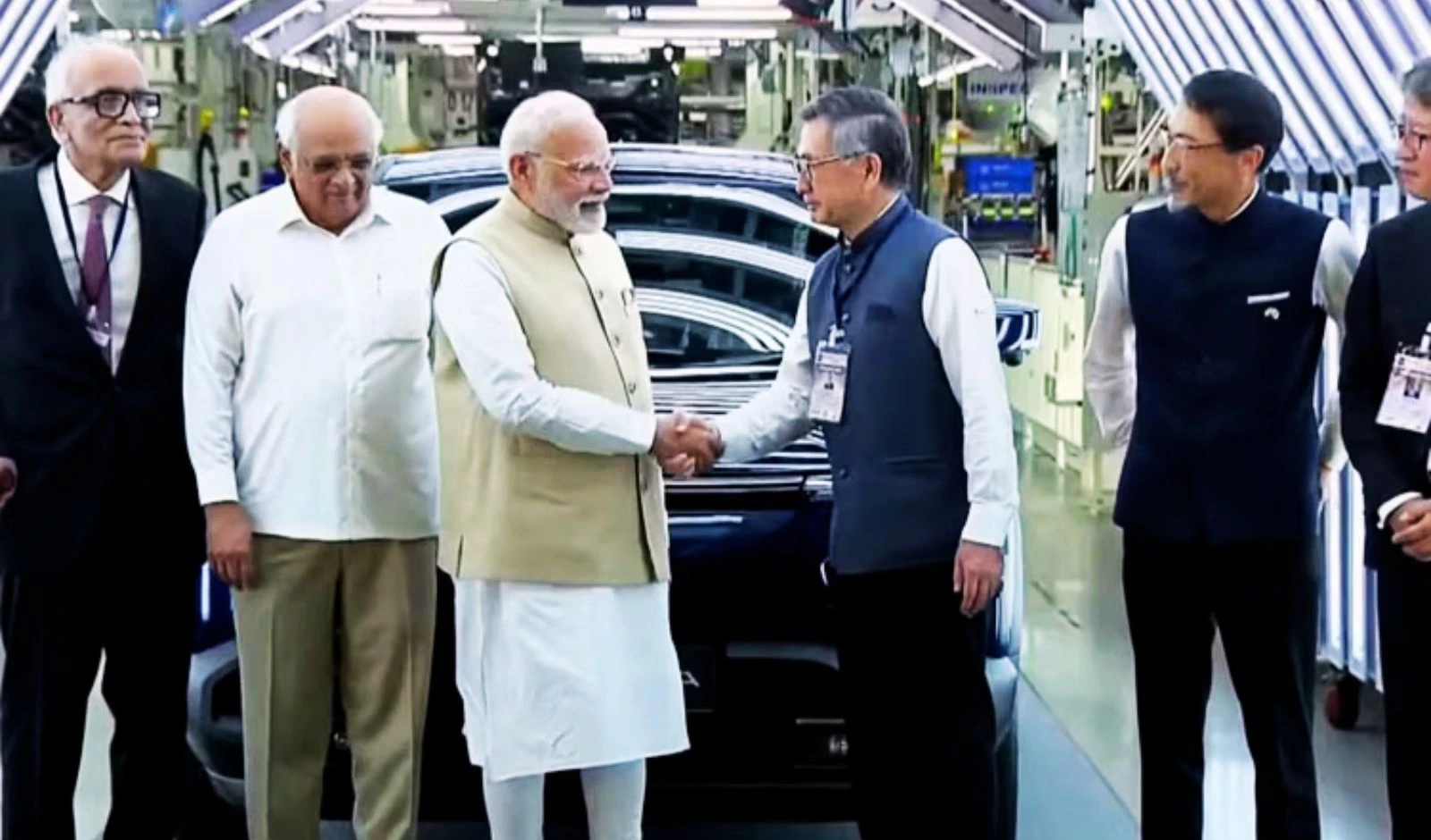 Maruti Suzuki Starts Production of eVitara, PM Modi Flags Off