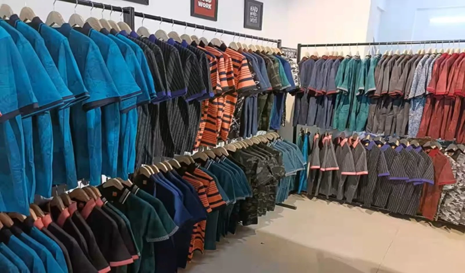ICRA Revises Outlook for Indian Apparel Exports to Negative Amid US Tariff Hike
