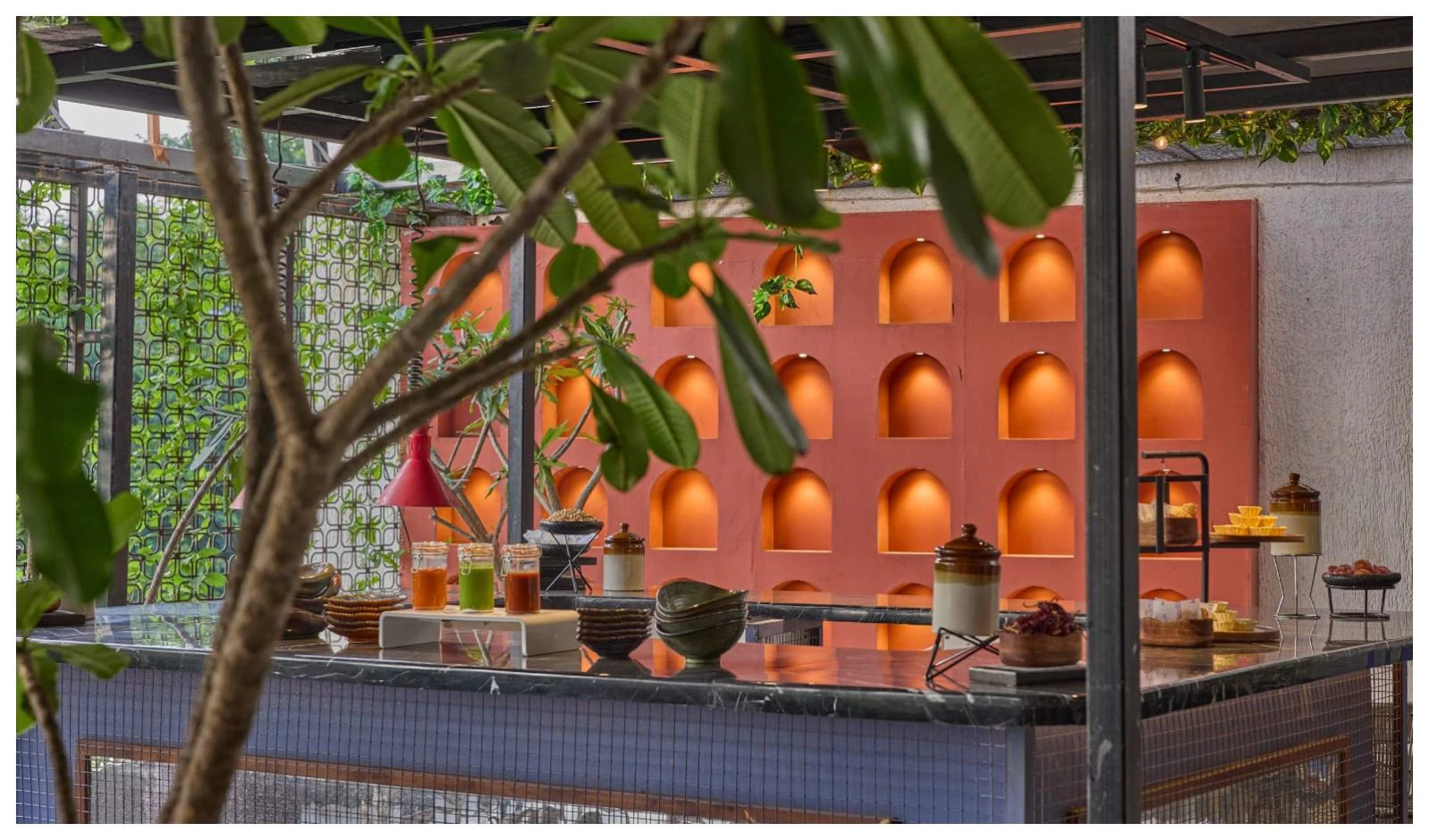 ‘Kadak’ Debuts at ICONIQA Hotels Mumbai, Bringing a Street-to-Soul Dining Experience image