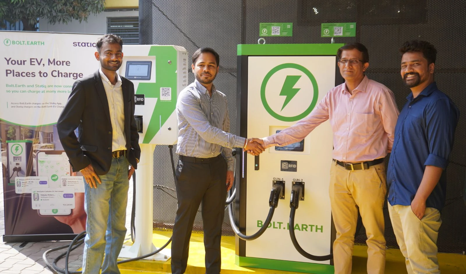 Bolt.Earth and Statiq Partner to Expand EV Fast-Charging Network image