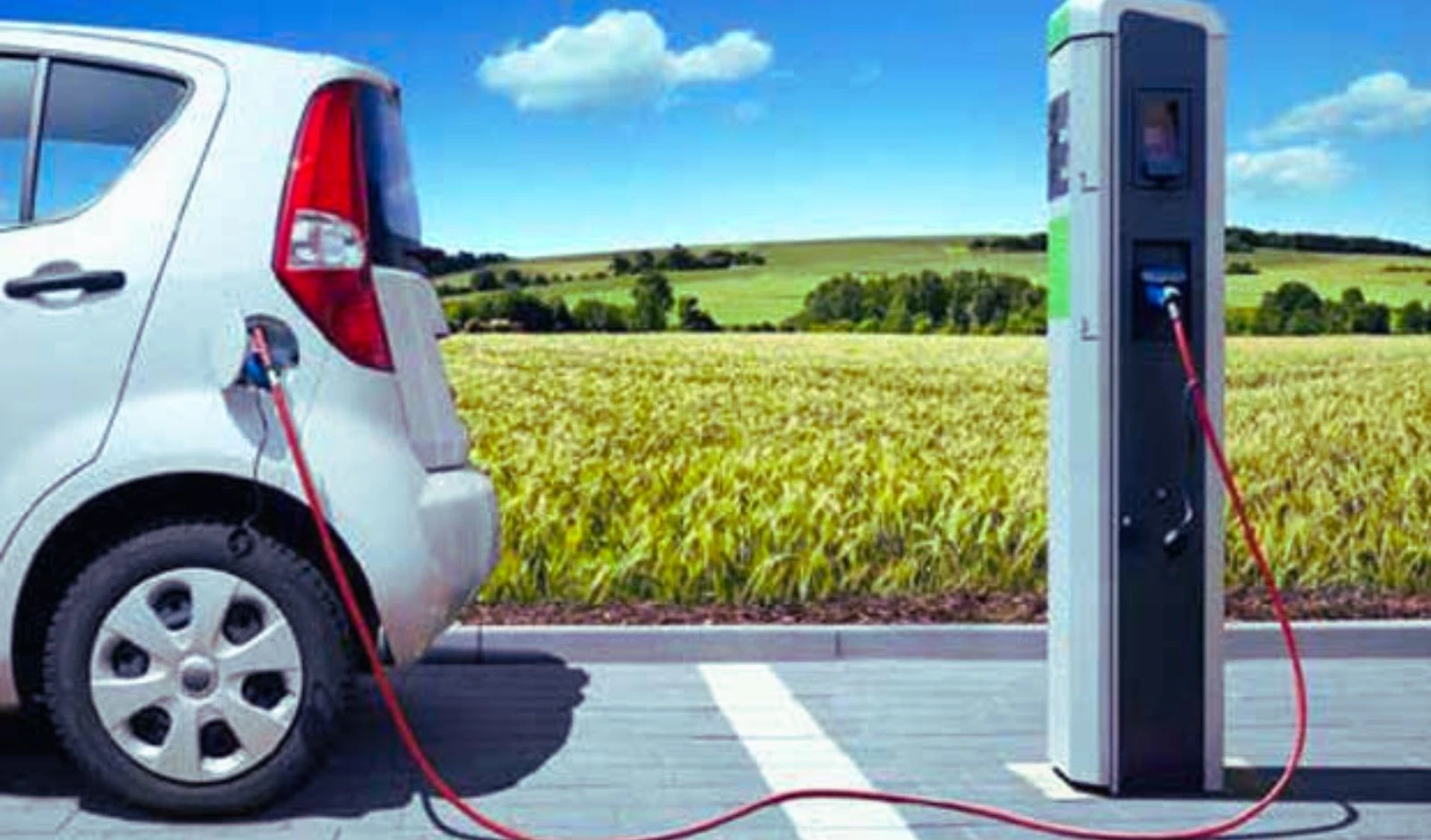 ग्रेटर नोएडा को मिला नया EV चार्जिंग हब, चार बसें एक साथ होंगी चार्ज