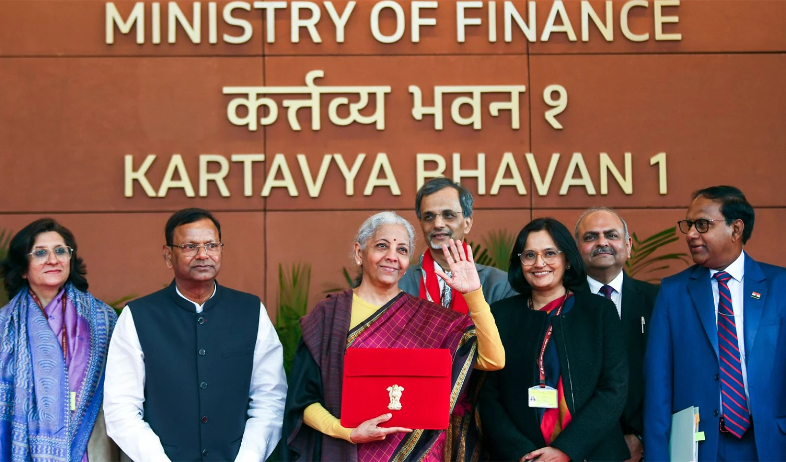 कर्तव्य से प्रतिबद्धता तक: ग्रामीण इंफ्रास्ट्रक्चर के ज़रिए ‘विकसित भारत’ पर केंद्रित केंद्रीय बजट image