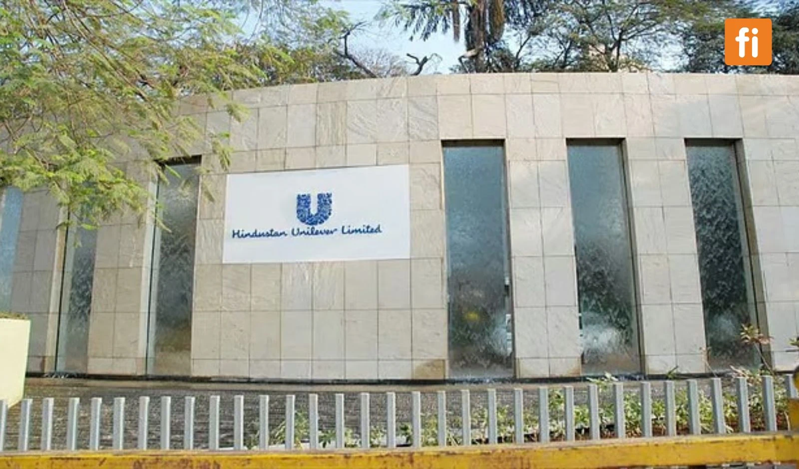 HUL Reports ₹6,603 Crore Q3 Profit After One-Off Impact from Ice Cream Spin-Off image