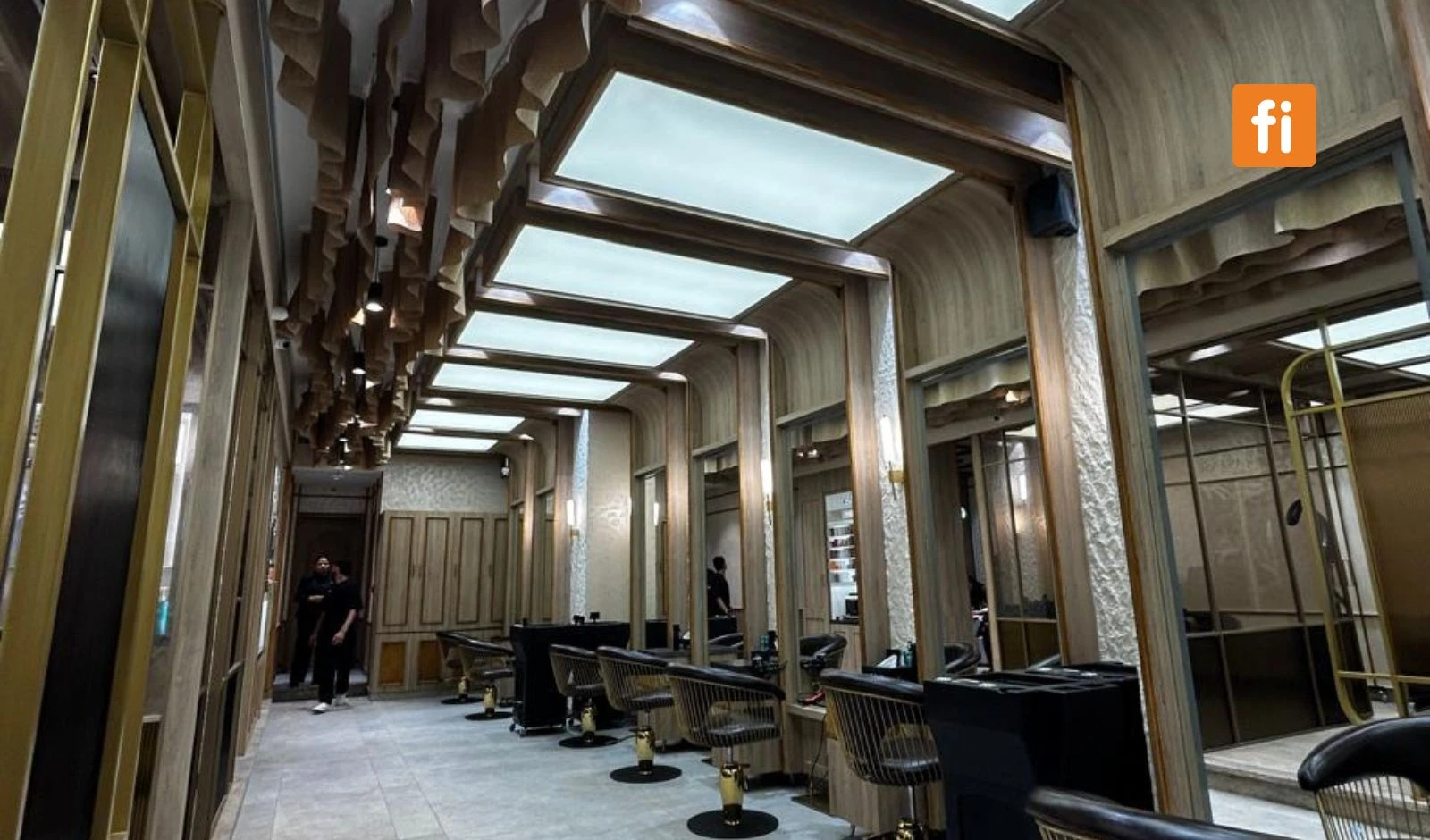 LOOKS Salon reaches 250-salon milestone with Oshiwara launch image