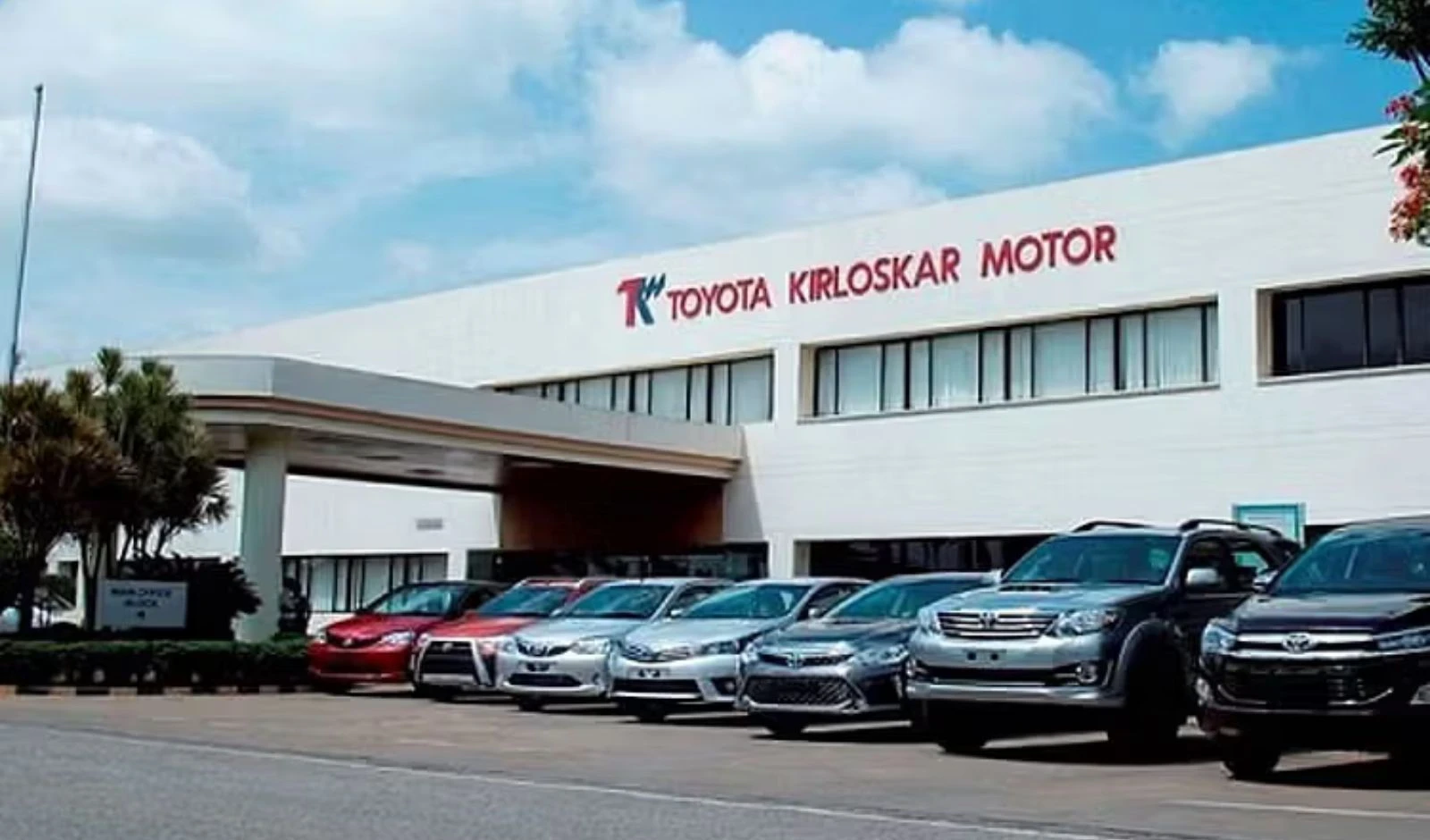 Toyota India Hybrid Sales Cross 3 Lakh