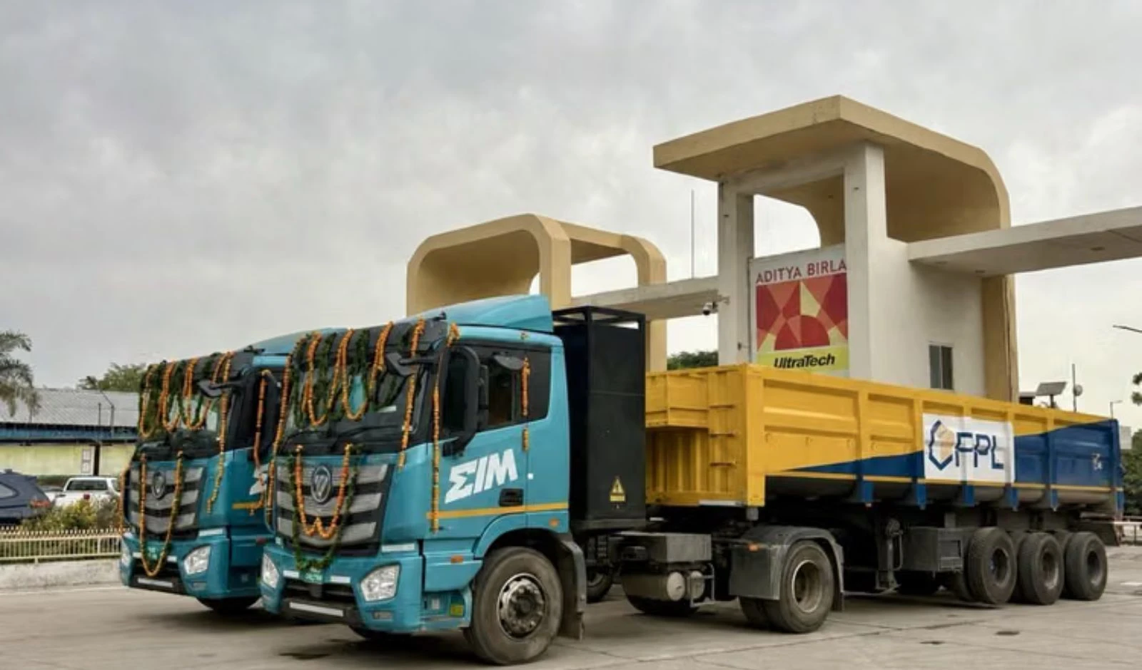 UltraTech ने उतारे 45 इलेक्ट्रिक हैवी-ड्यूटी ट्रक image