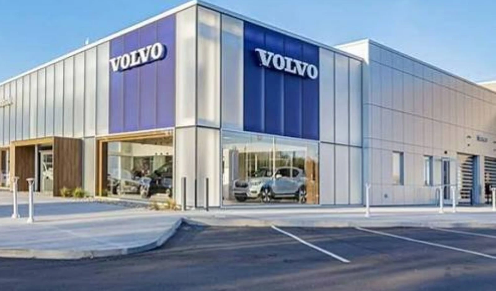 Volvo लाएगी 13 नए EV और हाइब्रिड मॉडल